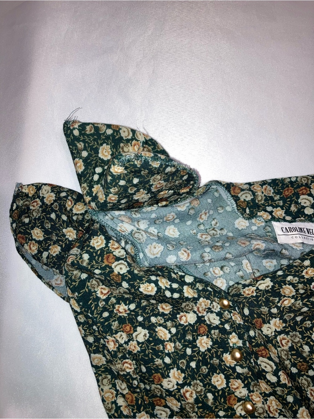 Caroline DeWitt Dark Green Floral Button-Front Midi Dress - Picture 4 of 7